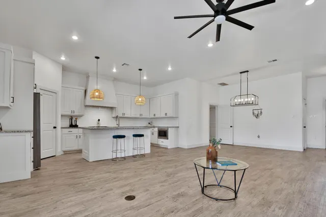 Photo 7 — 1108 N Granby Avenue, Lubbock, TX 79416