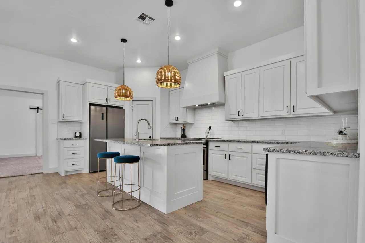 Photo 3 — 1108 N Granby Avenue, Lubbock, TX 79416