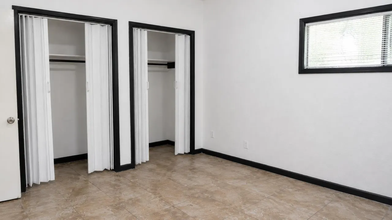 Photo 11 — 4403 44th Street, Lubbock, TX 79414