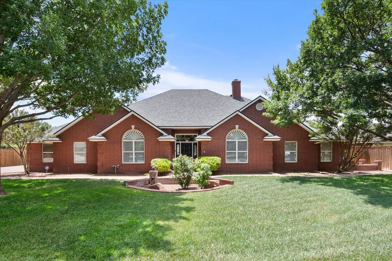 Front exterior — 8303 County Rd 6915, Lubbock, TX 79407