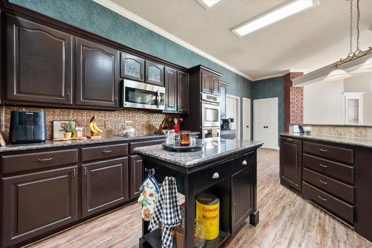 Photo 13 — 8303 County Rd 6915, Lubbock, TX 79407