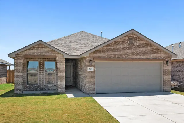 Photo 2 — 7113 14th Street, Lubbock, TX 79416