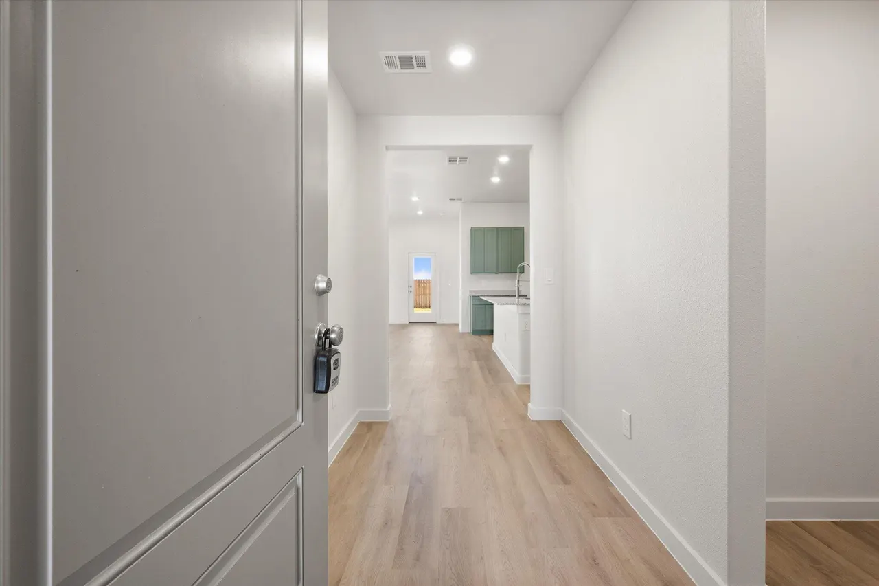 Photo 3 — 7113 14th Street, Lubbock, TX 79416