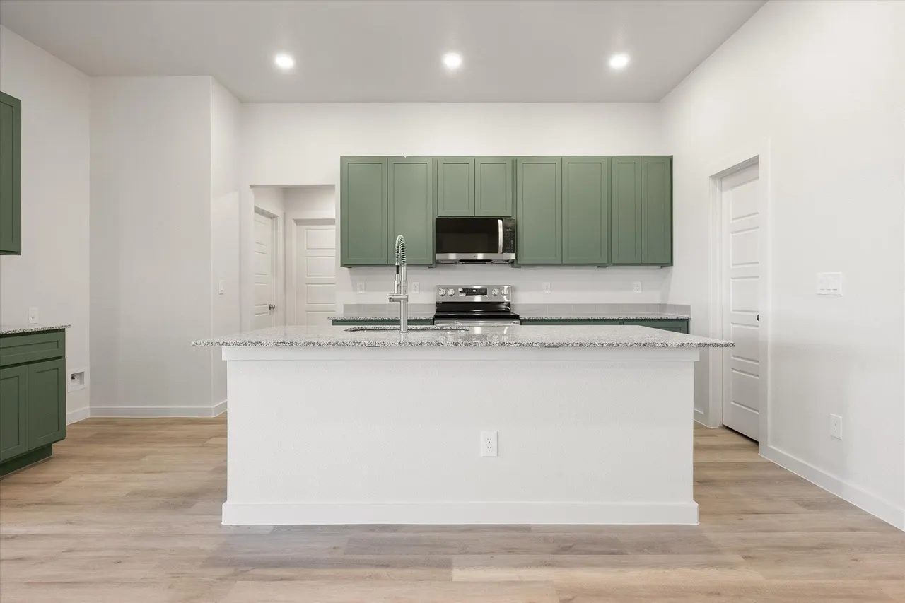 Photo 8 — 7113 14th Street, Lubbock, TX 79416