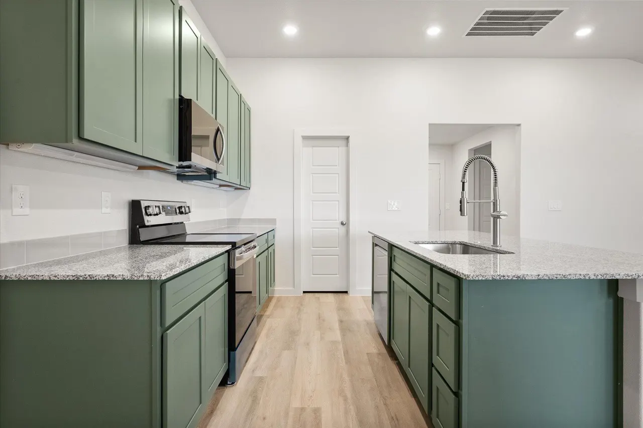 Photo 11 — 7113 14th Street, Lubbock, TX 79416