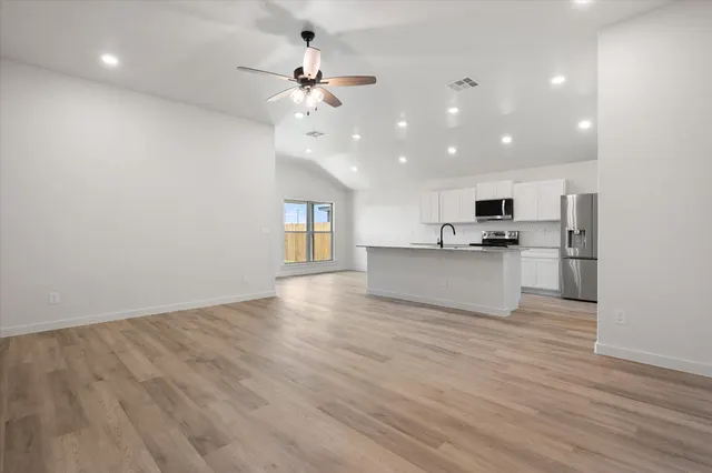 Photo 5 — 1308 Saratoga Avenue, Lubbock, TX 79416