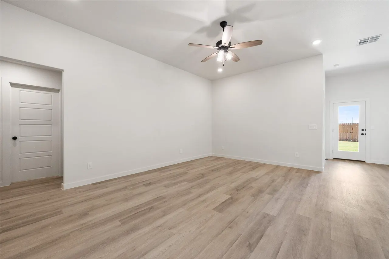 Photo 6 — 1308 Saratoga Avenue, Lubbock, TX 79416