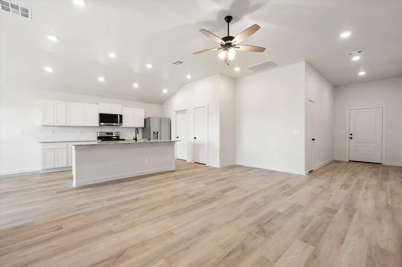Photo 8 — 1308 Saratoga Avenue, Lubbock, TX 79416