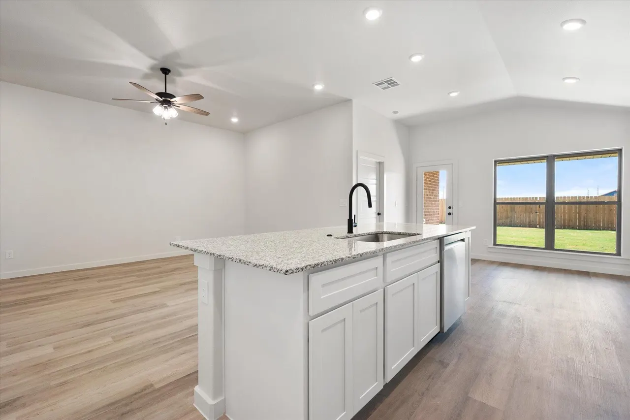 Photo 14 — 1308 Saratoga Avenue, Lubbock, TX 79416