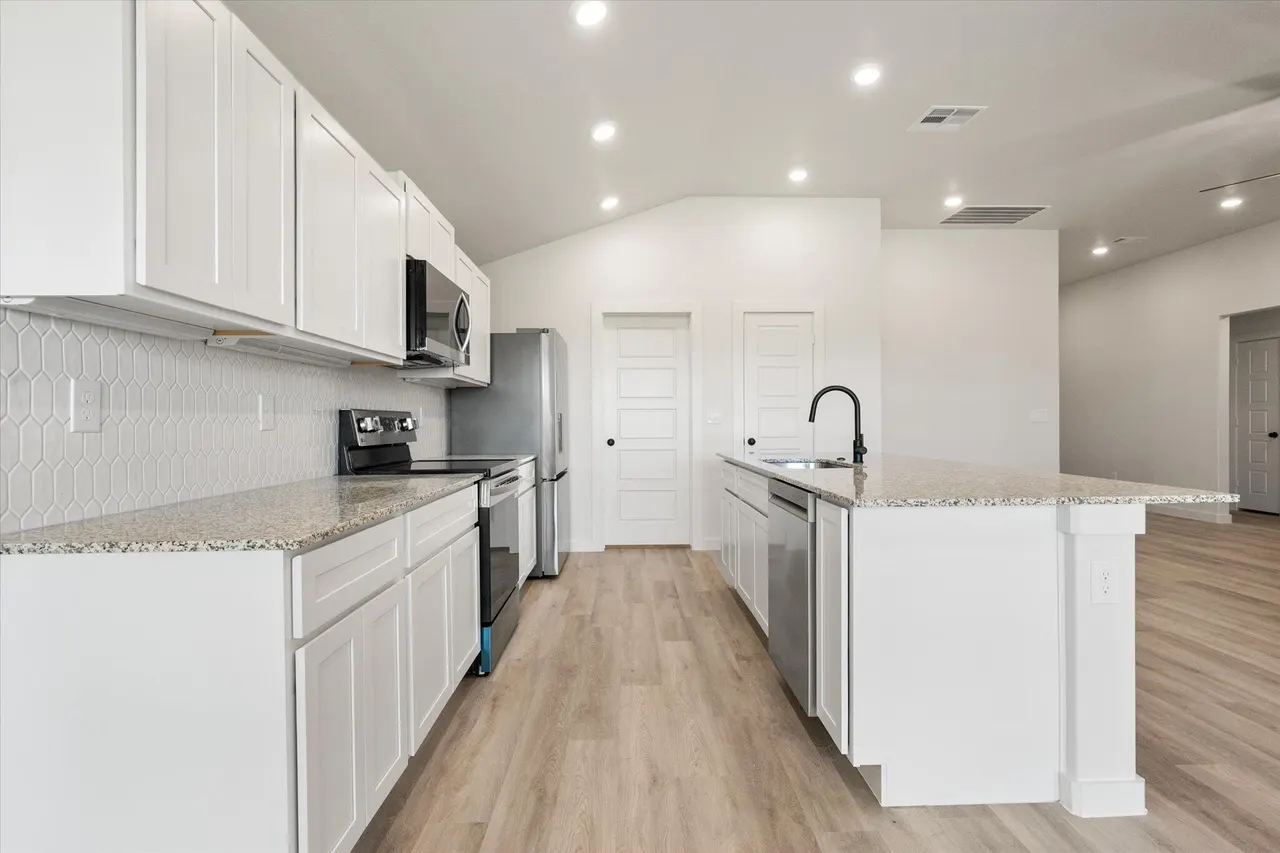 Photo 12 — 1308 Saratoga Avenue, Lubbock, TX 79416
