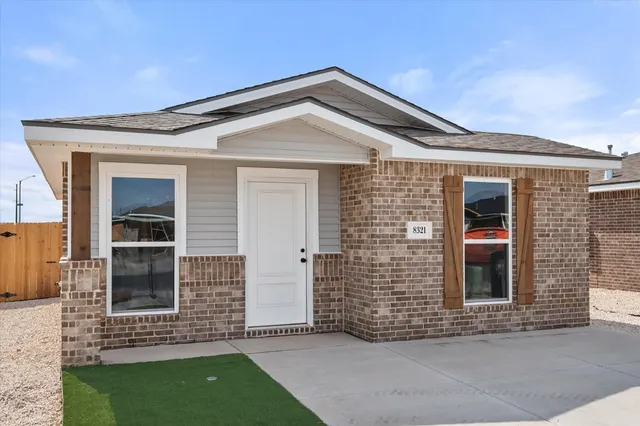 Photo 2 — 8321 25th Street, Lubbock, TX 79407
