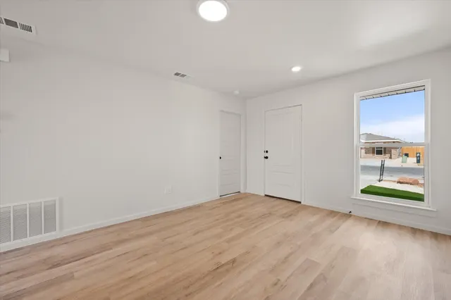 Photo 6 — 8321 25th Street, Lubbock, TX 79407