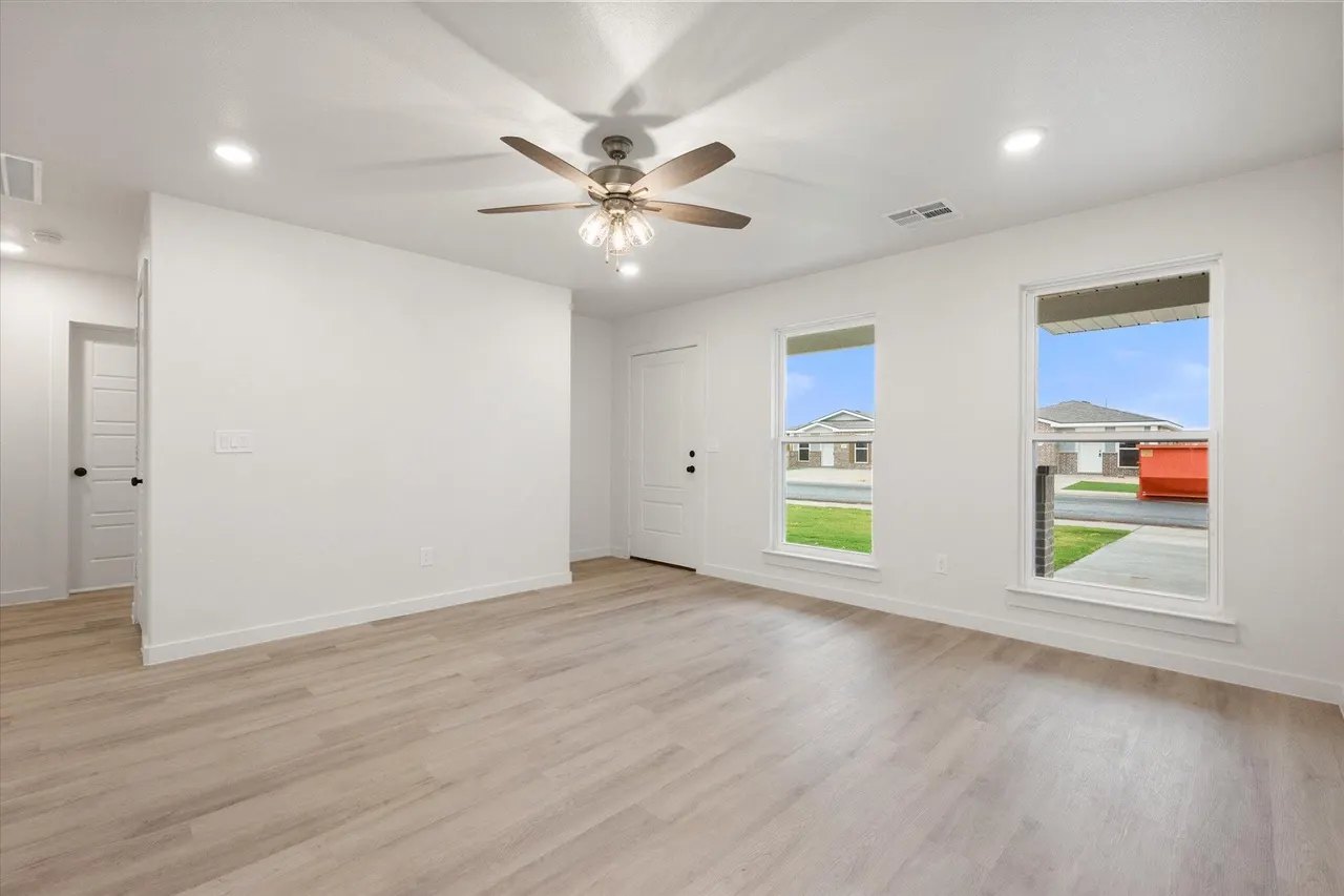 Photo 7 — 8326 25th Street, Lubbock, TX 79407