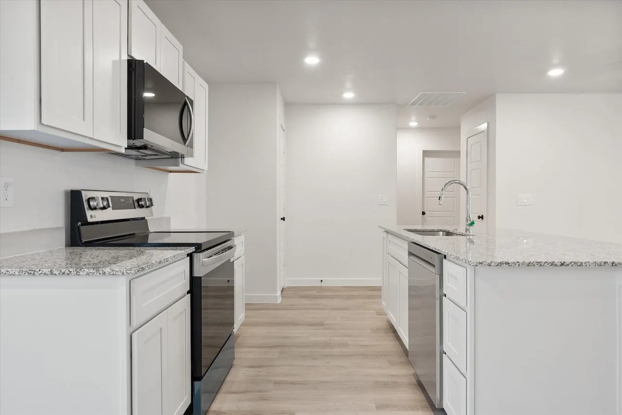 Photo 13 — 8326 25th Street, Lubbock, TX 79407
