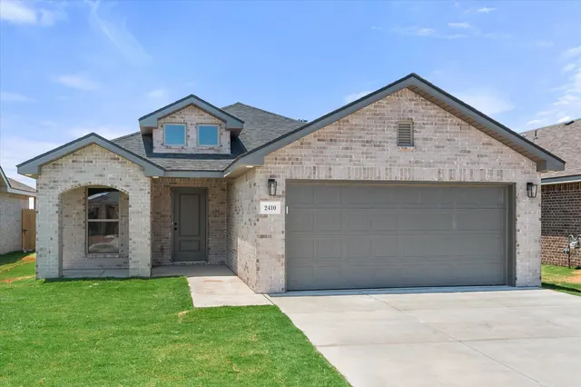 Photo 3 — 2410 Helena Avenue, Lubbock, TX 79407