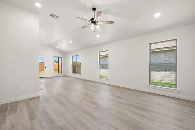 Photo 5 — 2408 Helena Avenue, Lubbock, TX 79407
