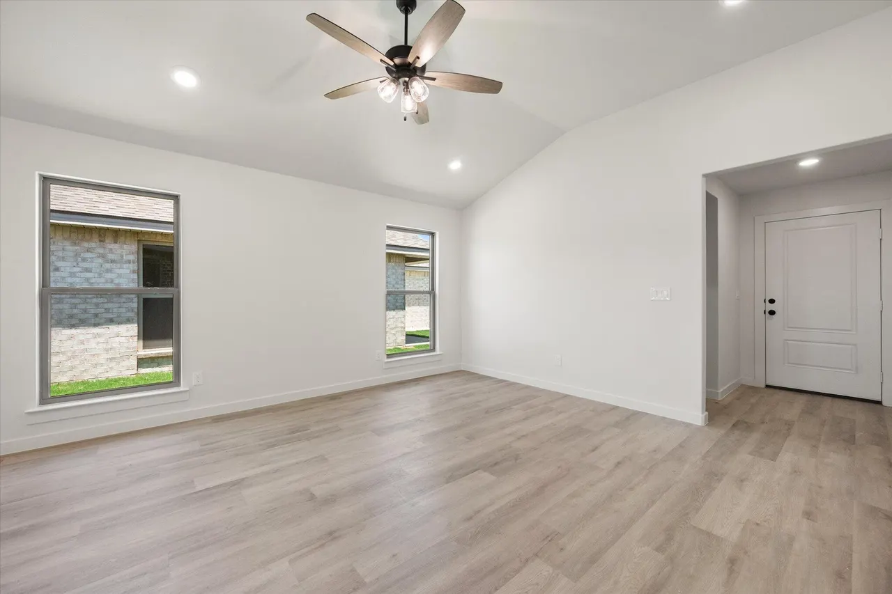 Photo 6 — 2408 Helena Avenue, Lubbock, TX 79407
