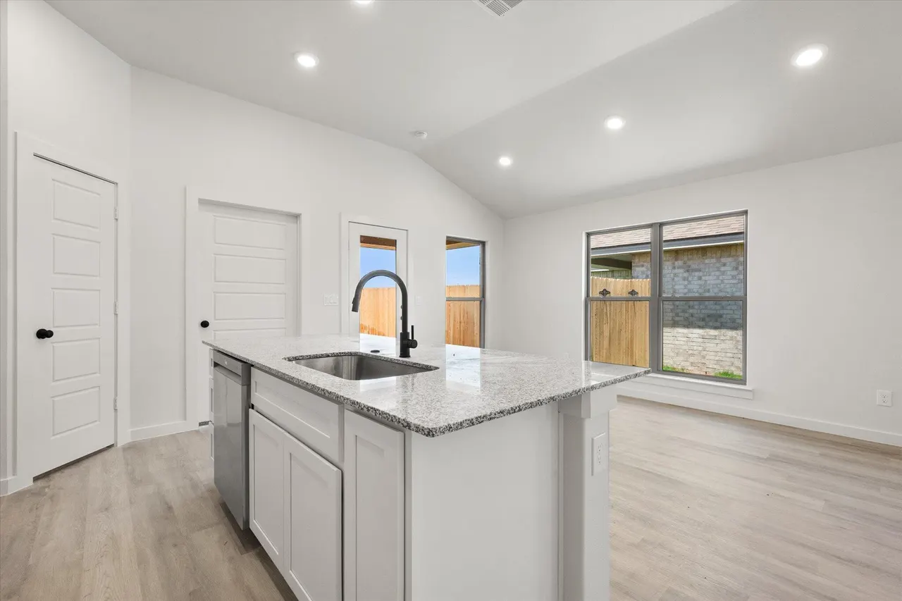 Photo 13 — 2408 Helena Avenue, Lubbock, TX 79407