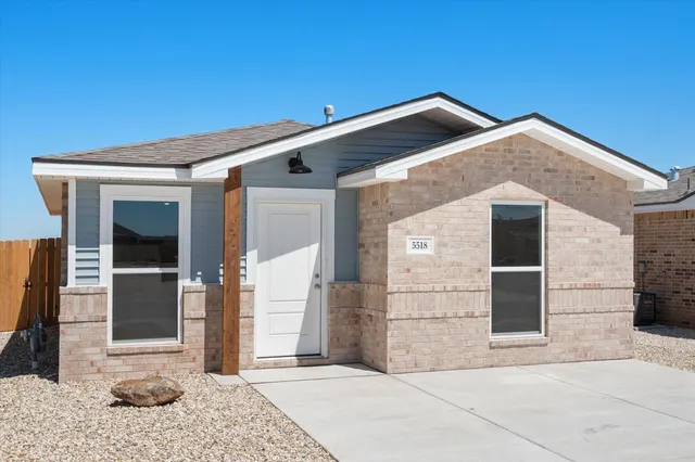 Photo 2 — 5518 Smith Street, Lubbock, TX 79416