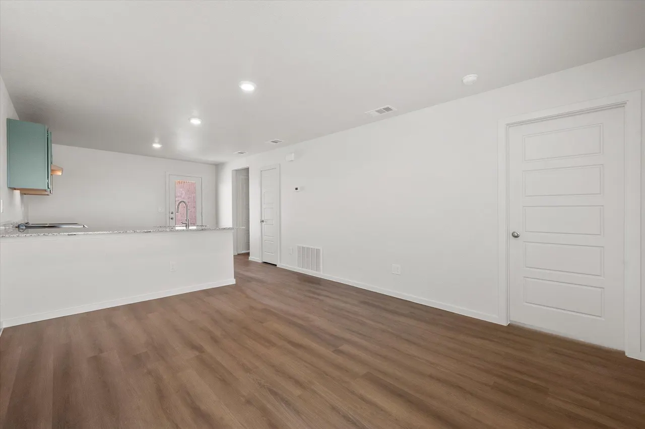 Photo 5 — 5518 Smith Street, Lubbock, TX 79416