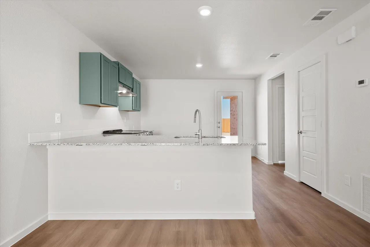 Photo 9 — 5518 Smith Street, Lubbock, TX 79416