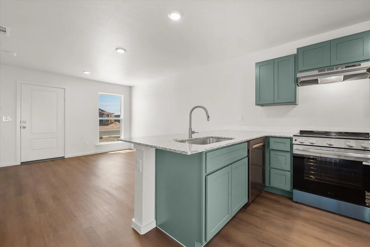 Photo 12 — 5518 Smith Street, Lubbock, TX 79416