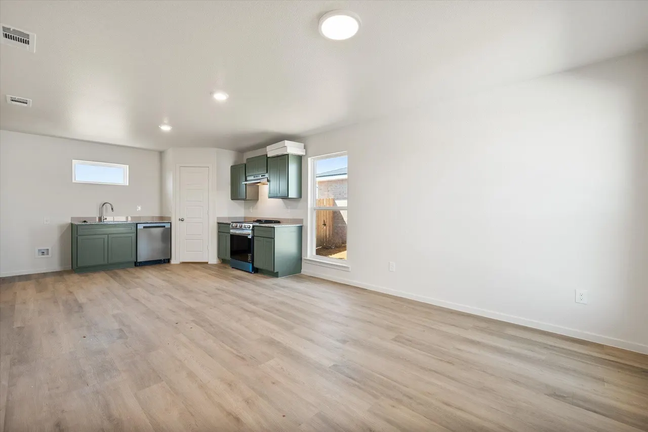 Photo 4 — 5511 Smith Street, Lubbock, TX 79416