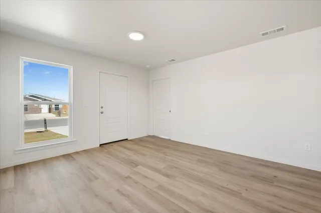 Photo 6 — 5511 Smith Street, Lubbock, TX 79416