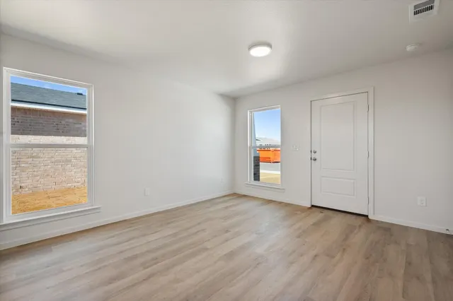 Photo 7 — 5511 Smith Street, Lubbock, TX 79416
