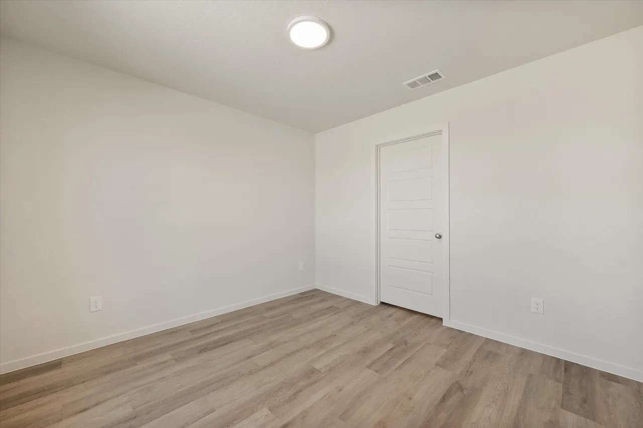 Photo 13 — 5511 Smith Street, Lubbock, TX 79416