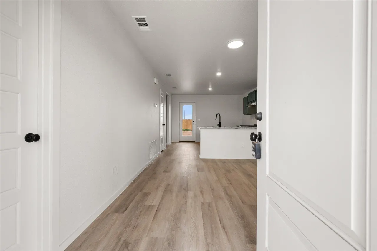 Photo 3 — 5516 Smith Street, Lubbock, TX 79416