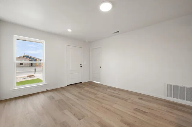 Photo 6 — 5516 Smith Street, Lubbock, TX 79416