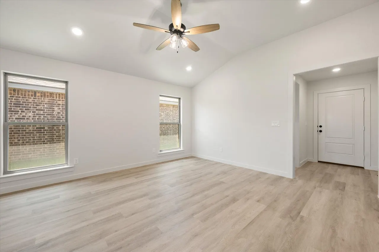 Photo 6 — 5631 Smith Street, Lubbock, TX 79416