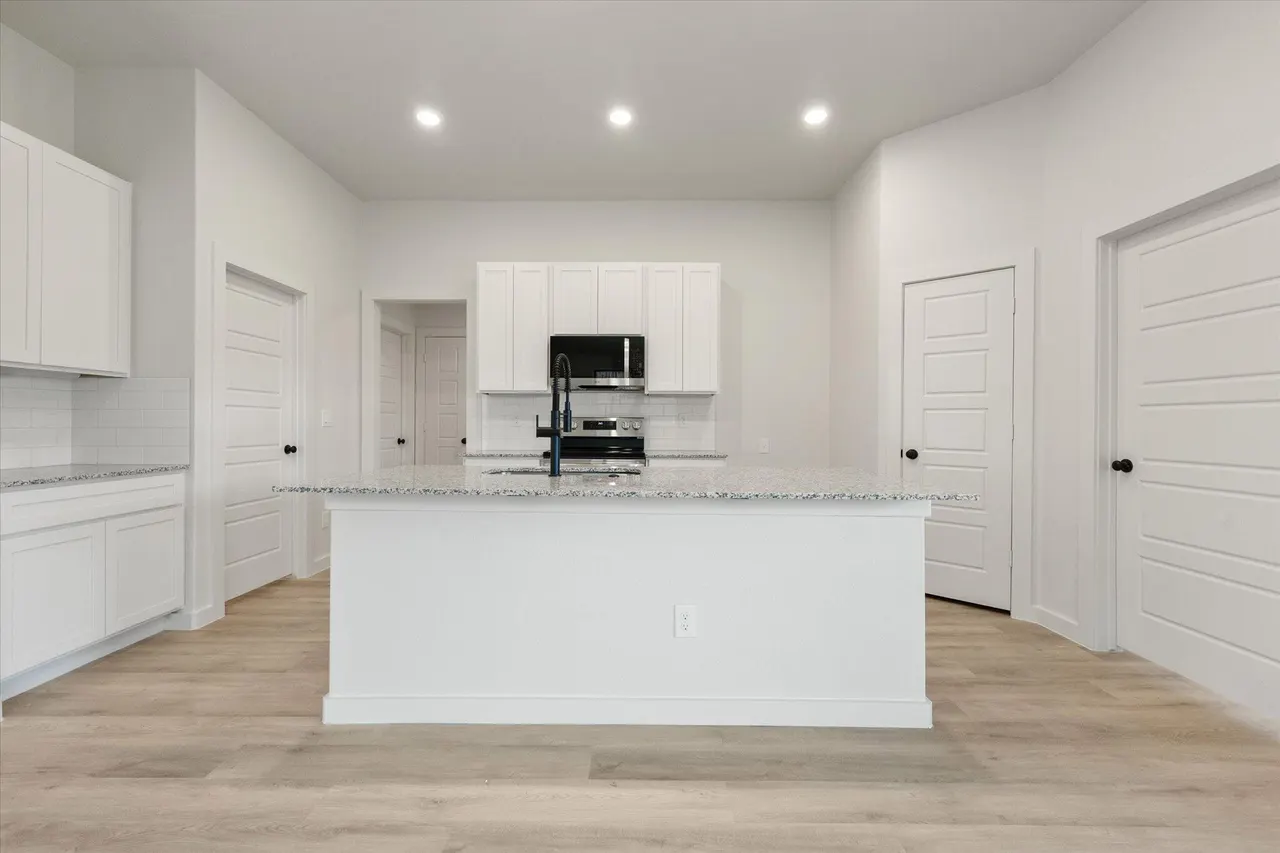 Photo 9 — 5631 Smith Street, Lubbock, TX 79416