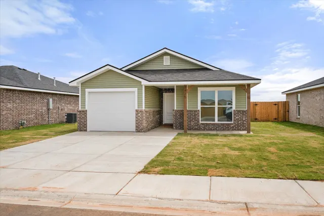 Photo 2 — 7415 64th Street, Lubbock, TX 79407