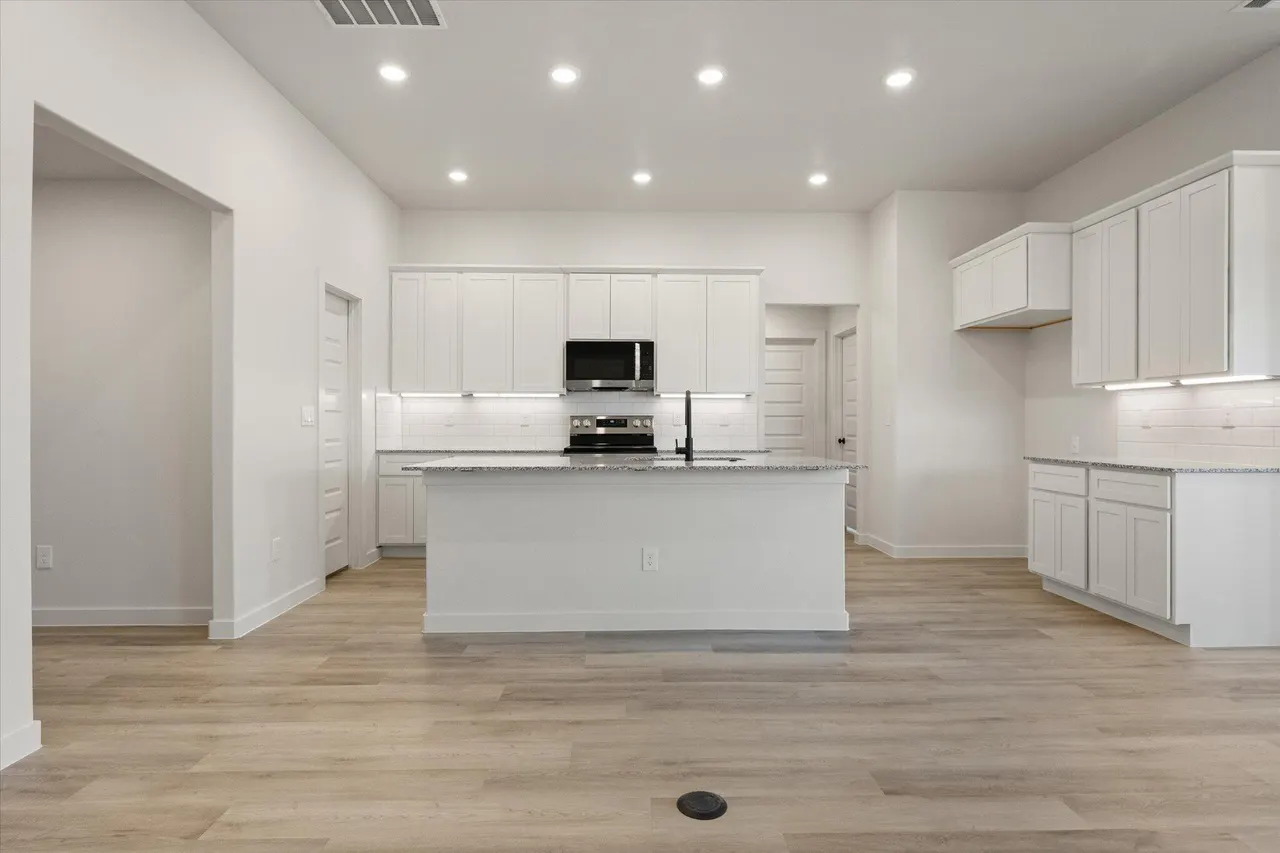 Photo 8 — 2418 Bryan Avenue, Wolfforth, TX 79382