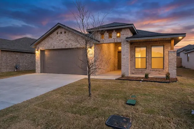 Photo 2 — 6923 53rd Street, Lubbock, TX 79407