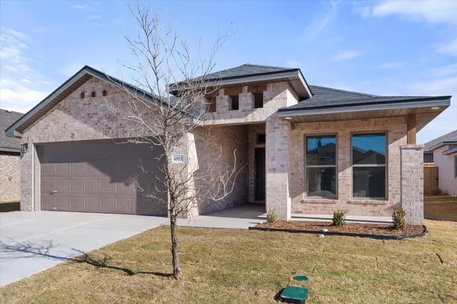 Photo 3 — 6923 53rd Street, Lubbock, TX 79407