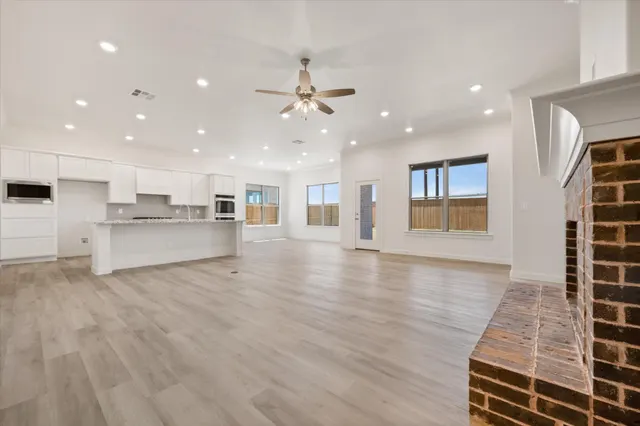 Photo 6 — 6920 53rd Street, Lubbock, TX 79407