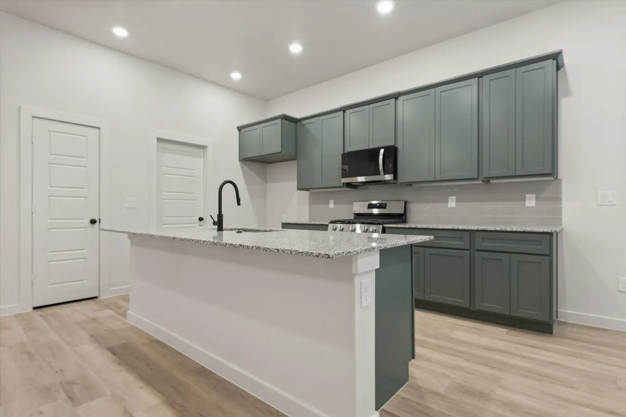 Photo 11 — 12005 Ironton Avenue, Lubbock, TX 79424