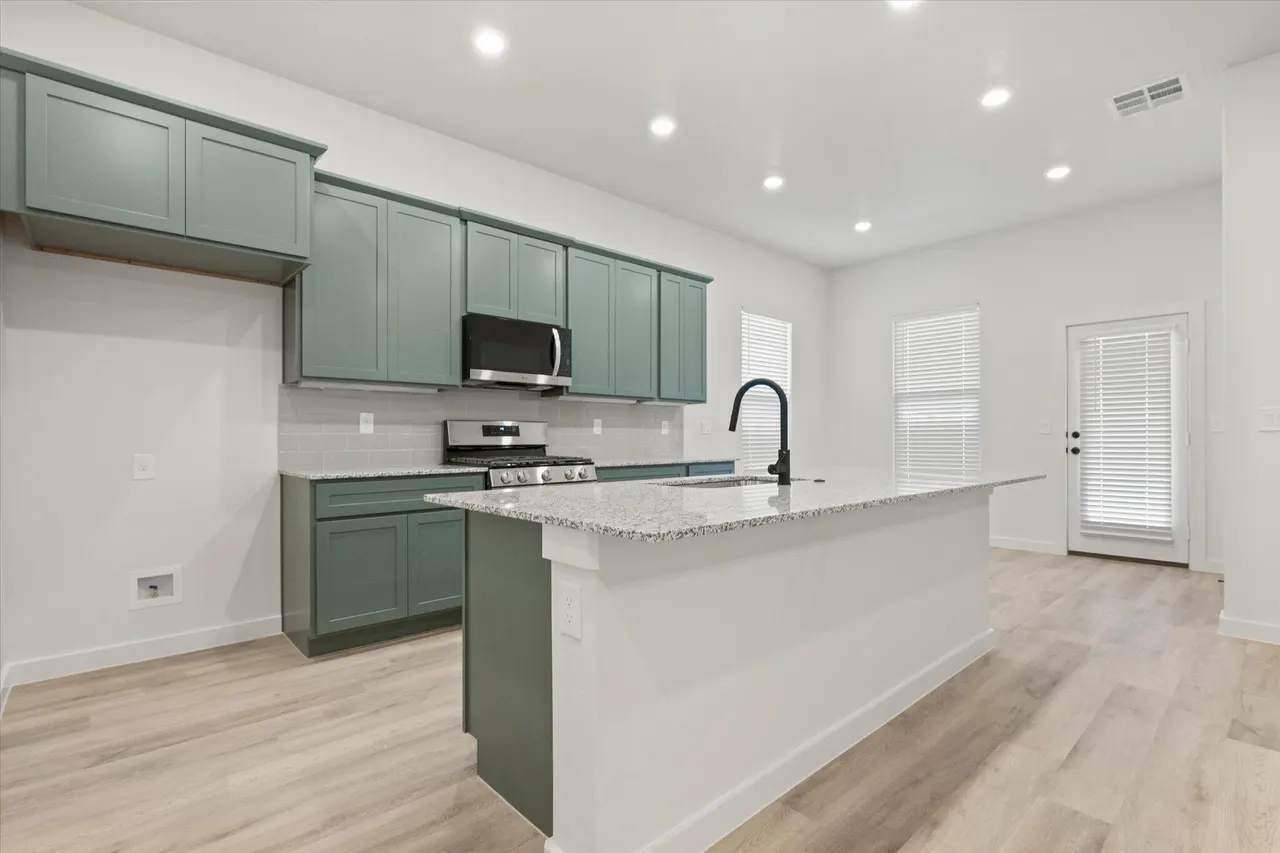 Photo 10 — 12005 Ironton Avenue, Lubbock, TX 79424