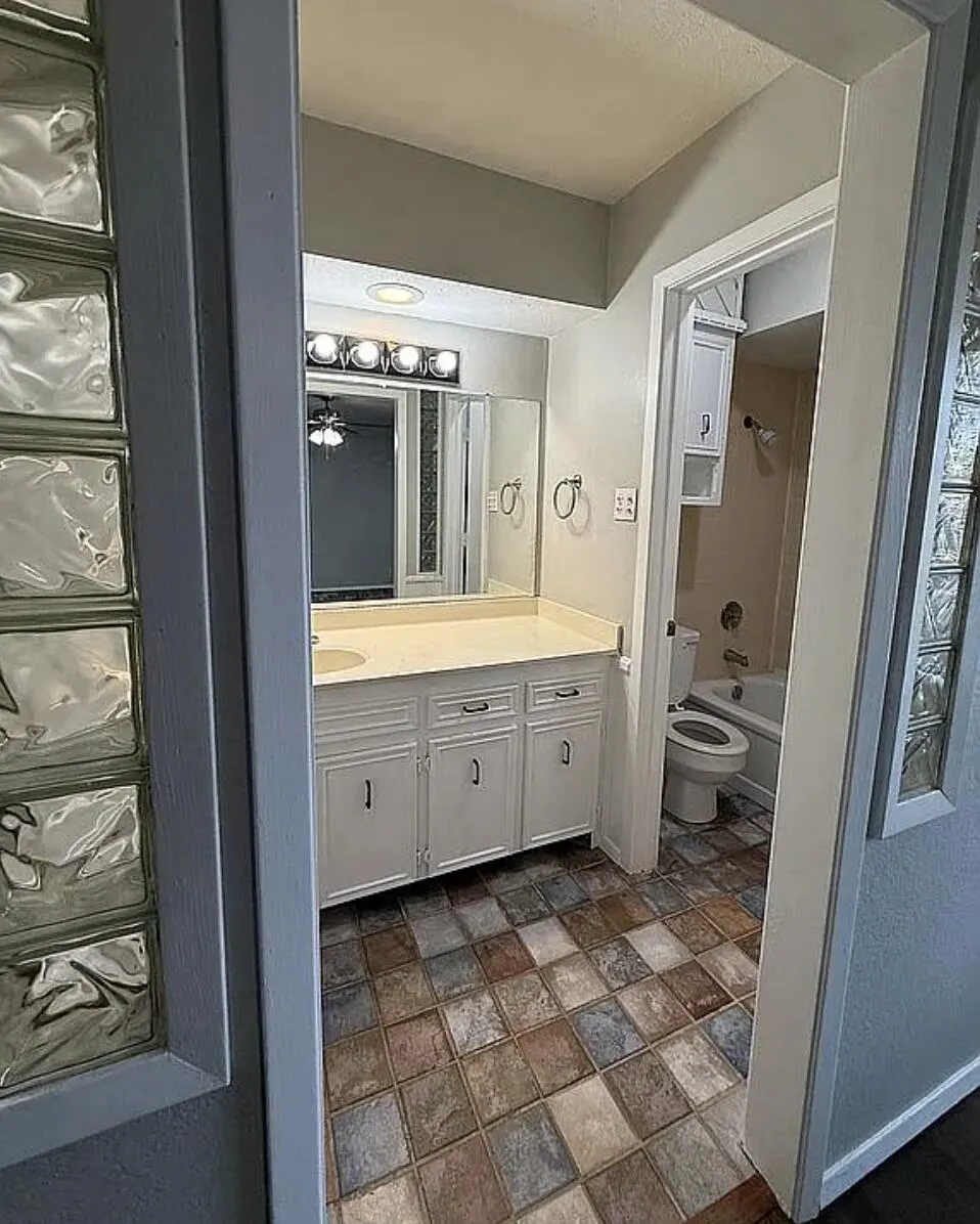 Photo 12 — 6133 37th Street, Lubbock, TX 79407