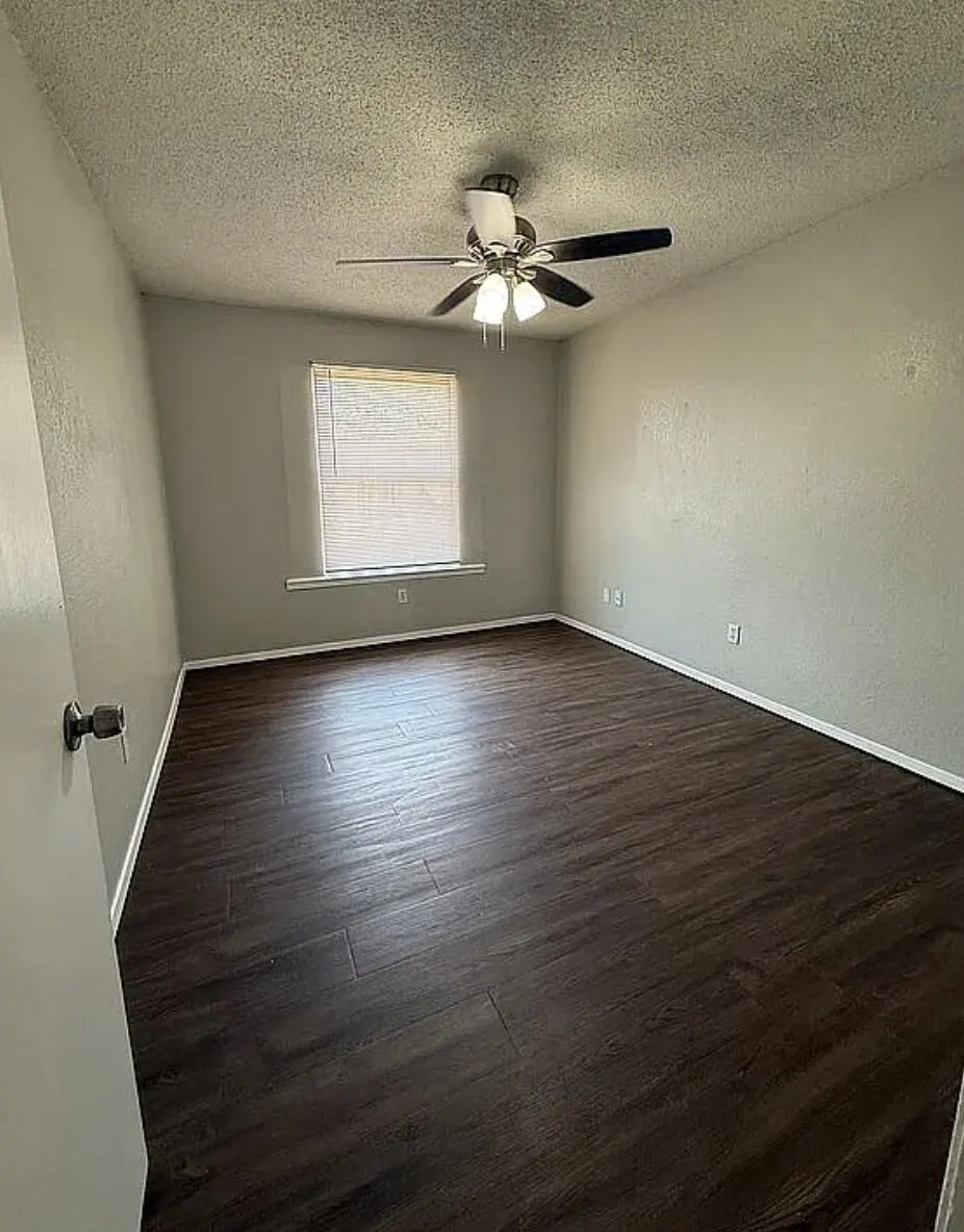 Photo 11 — 6133 37th Street, Lubbock, TX 79407
