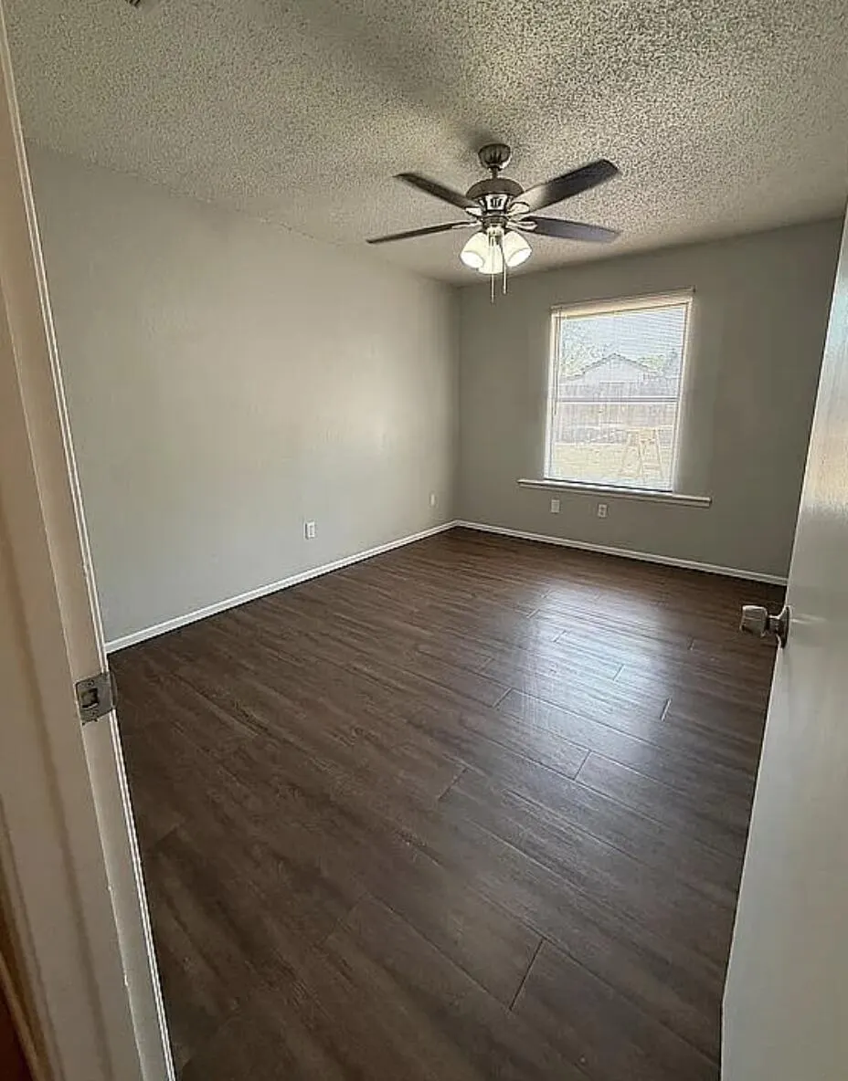 Photo 13 — 6133 37th Street, Lubbock, TX 79407