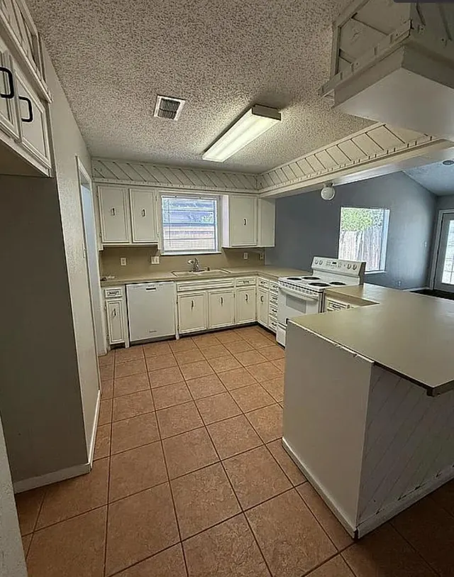 Photo 8 — 6133 37th Street, Lubbock, TX 79407