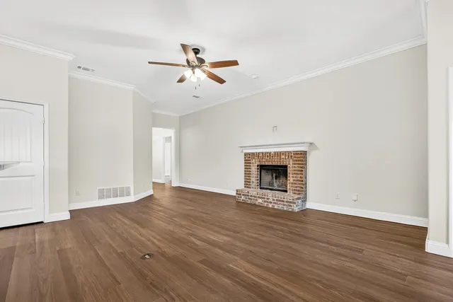Photo 4 — 7049 95th Street, Lubbock, TX 79424