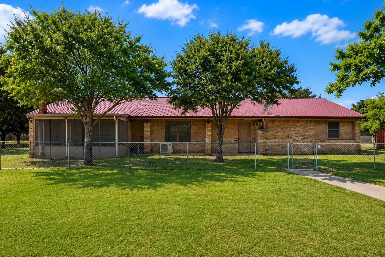Photo 2 — 1927 128th Street, Lubbock, TX 79423