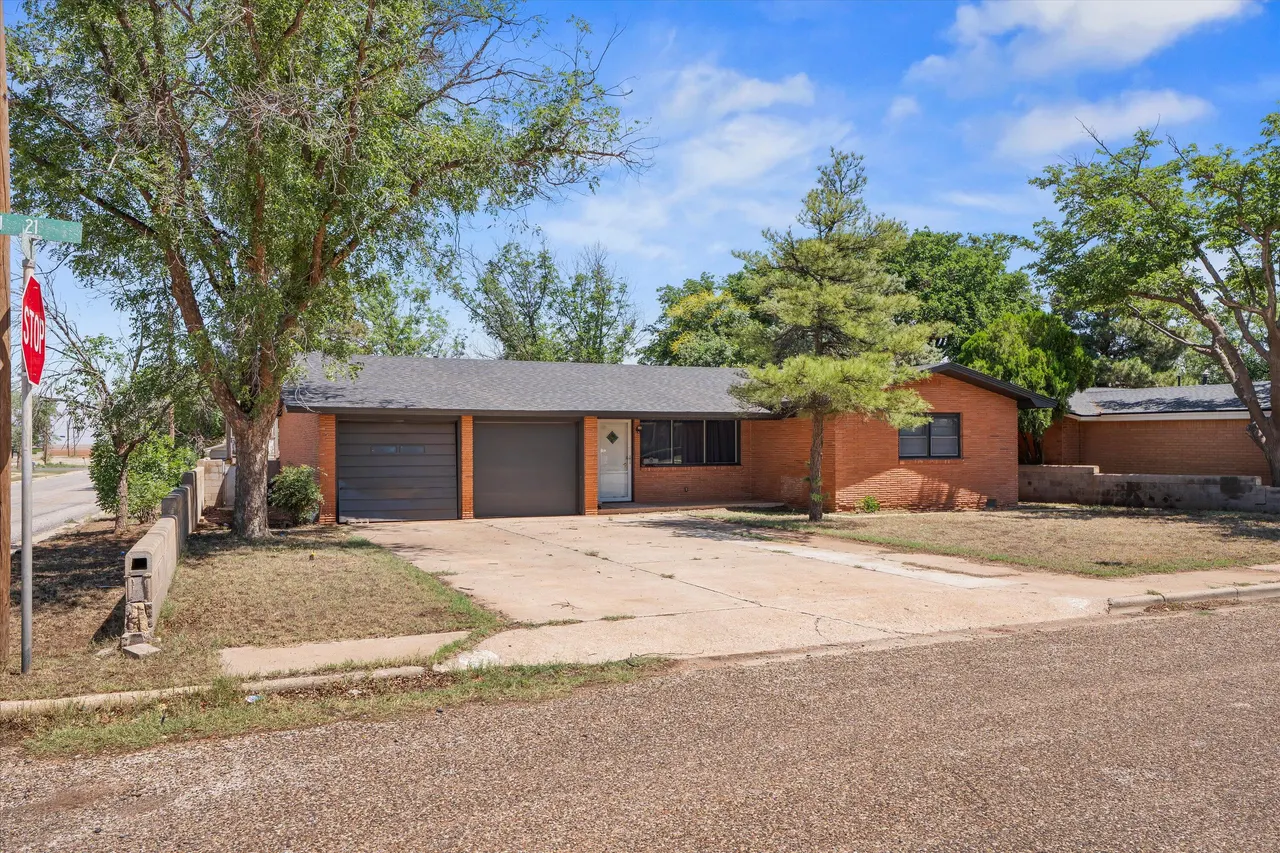 Photo 2 — 506 N 21st Street, Lamesa, TX 79331