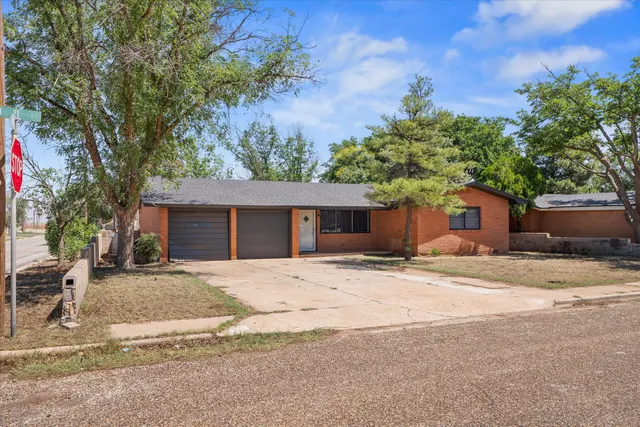 Photo 2 — 506 N 21st Street, Lamesa, TX 79331