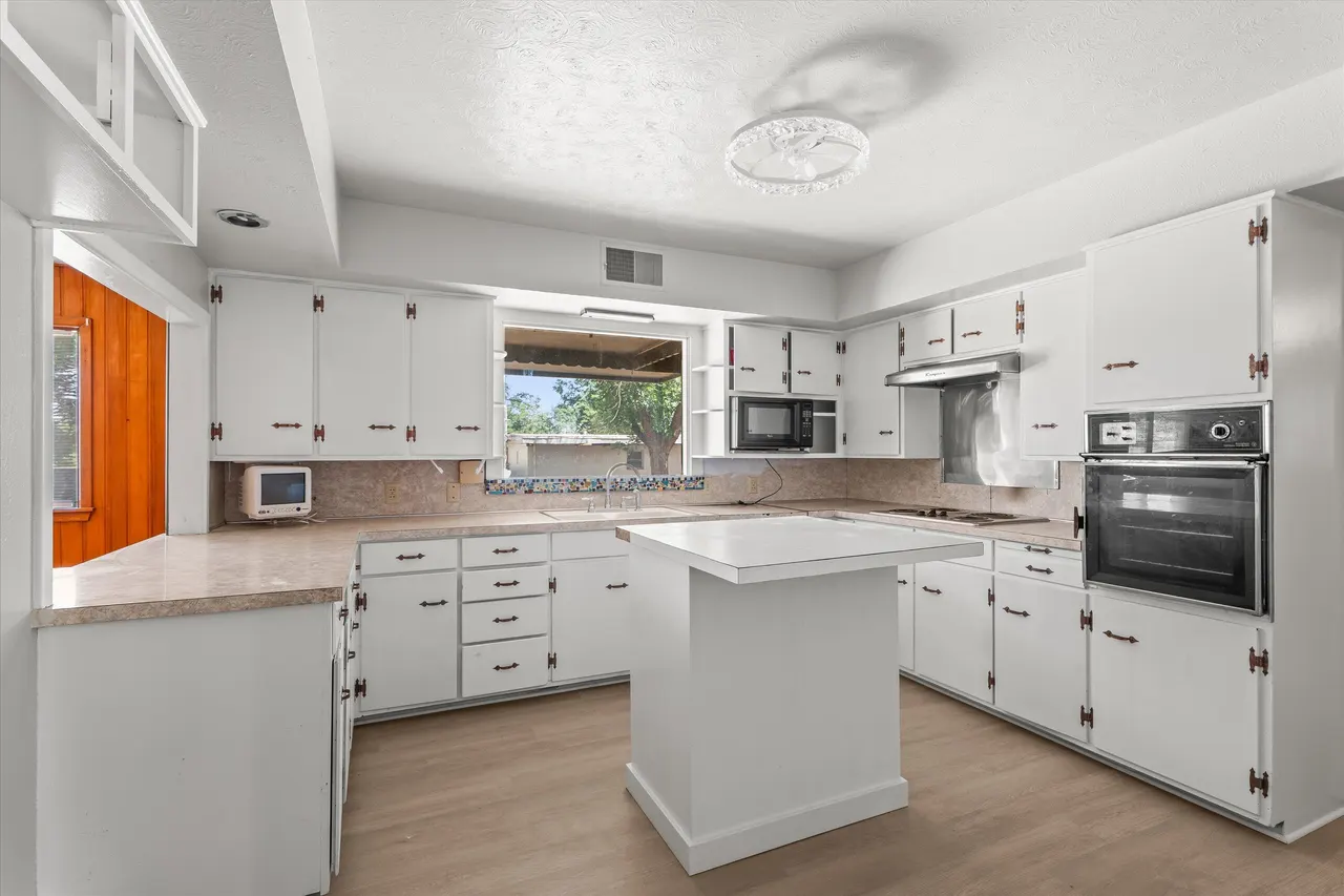 Photo 11 — 506 N 21st Street, Lamesa, TX 79331